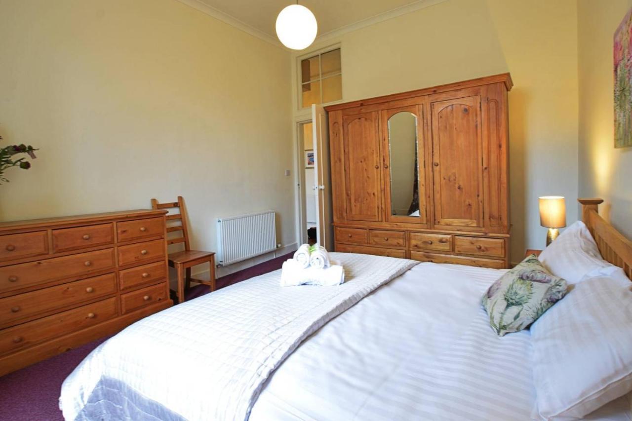 Altido Castle Terrace 3 Bedroom Apartment - Old Town Edinburgh Buitenkant foto