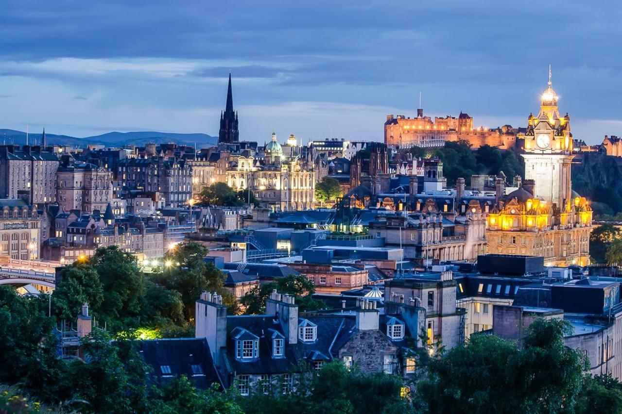 Altido Castle Terrace 3 Bedroom Apartment - Old Town Edinburgh Buitenkant foto